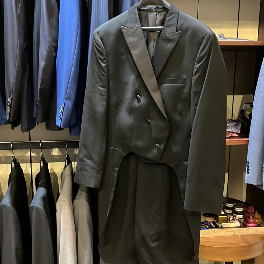 Black Tail Coat
